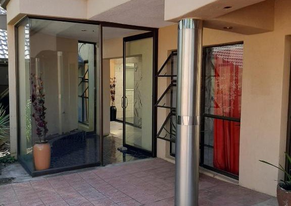 Kempton Park House | Brovad Guesthouse