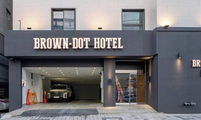 Chilgok Hotel | Brown Dot Hotel Gumi