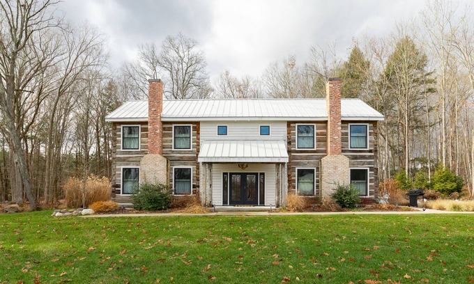 Pine Bush Apartment | Bruyn Estate: Upstate NY Farm seen on Magnolia, HGTV, Discovery