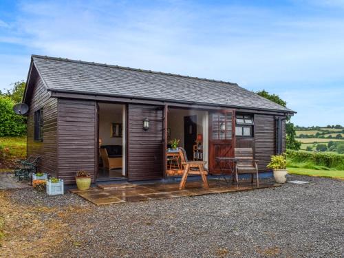 Chepstow Apartment | Bryn Cosyn