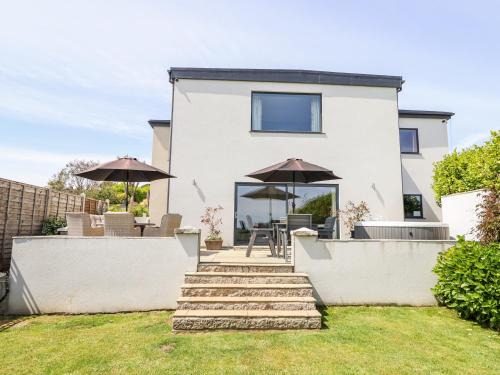 Tyn-y-Gongl House | Bryn Mor
