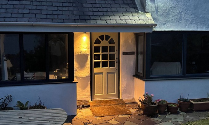 Moelfre Cottage | Bryn Teg Cottage
