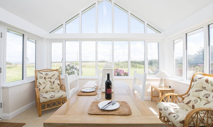 Trefin Cottage | Bryn y Brenin, Holiday Cottage Trefin, Sleeps 4, 2 bedrooms, bathrooms