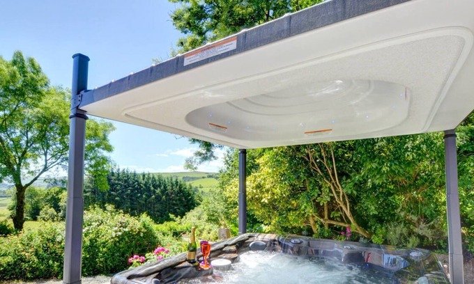Llangurig House | Bryncylla in Llanidloes