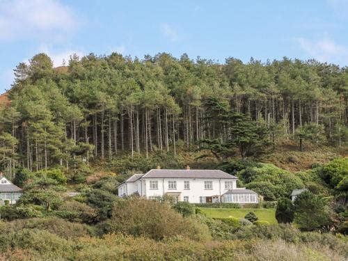 Aberdovey House | Brynmorwydd