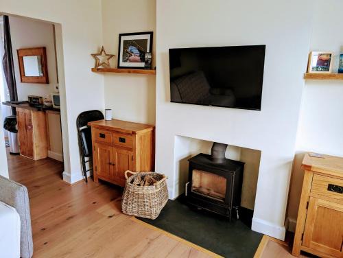 Llandysul House | Brynmyrddin, Penrhiwllan