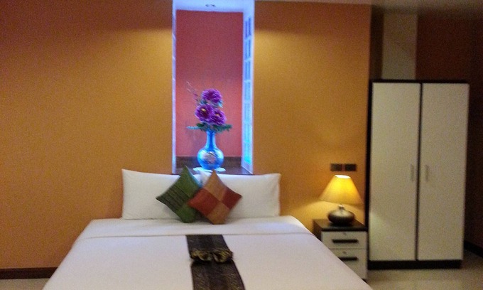 Thung Maha Mek Hotel | BS Court Boutique Residence