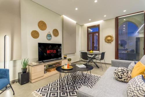 Batroun Apartment | Bubble Beach 2-BR in Batroun Souks - Parking