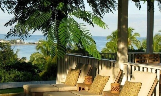 Governor's Harbour House | Buccaneer Hill 6 Bedroom Home