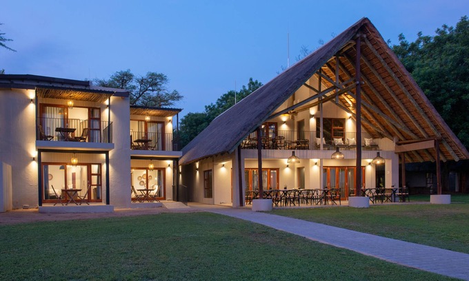 Nkomazi Cabin | Buckler’s Africa Lodge Kruger Park