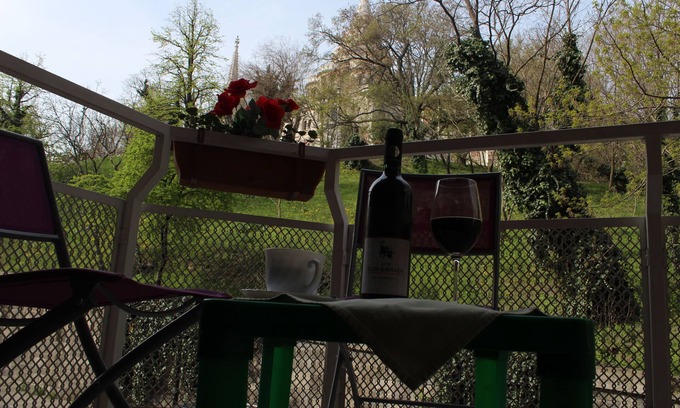 Castle Hill Bed & Breakfast | Budavar Bed and Breakfast