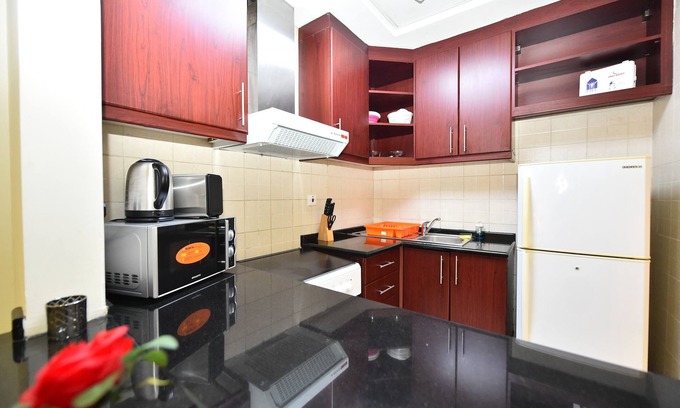 Discovery Gardens Apartment | Budget & Cozy Studio near Mall - VIR