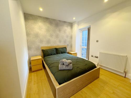 North Acton House | Budget Double Room in Acton, Near Central London & Heathrow