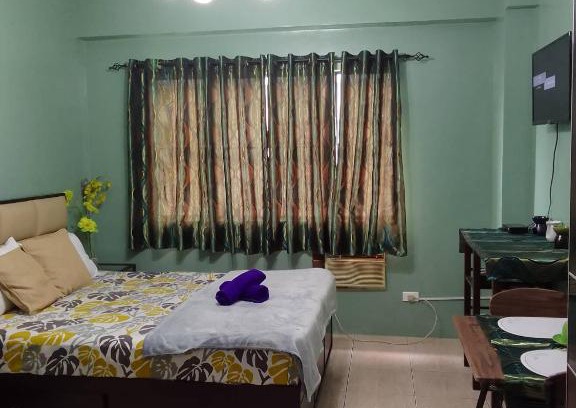 Taytay Apartment | Budget Friendly Staycation in Valley Golf
