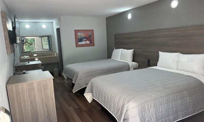 Columbia Hotel | Budget Inn Express