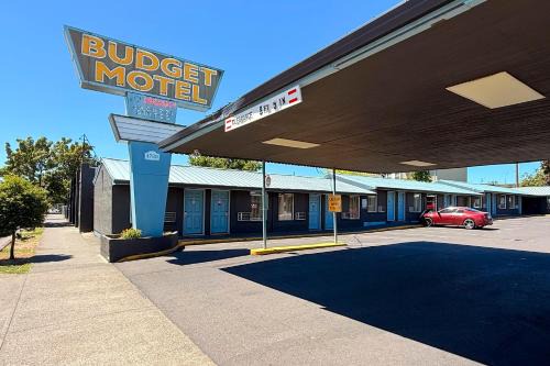 Overlook Hotel | Budget Motel