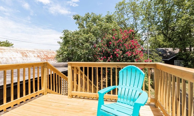 Parker House | Budget Stay in West GVL! | 1 Bed, 1 Bath