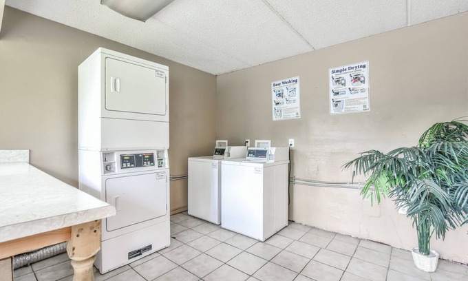 Decatur Hotel | Budgetel Glenwood