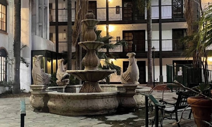 Northwest Anaheim Hotel | Buena Park Grand Hotel & Suites