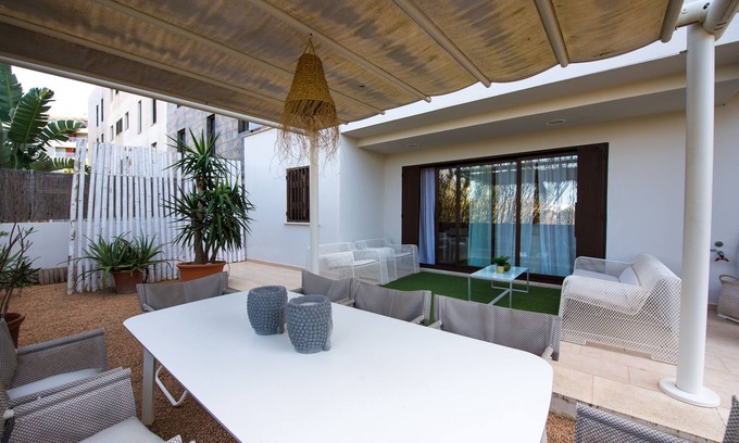 Talamanca Apartment | Buenos Aires Tango Apartment Marina de Botafoch Ibiza