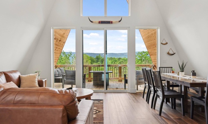 Chattanooga Valley Cabin | Buffalo Bluff | Western A-frame Cabin | Bluff Views!