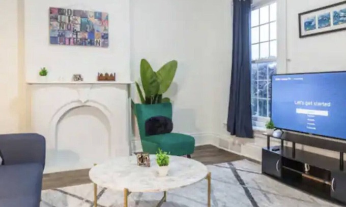 Front Park House | Buffalo - Prospect 4