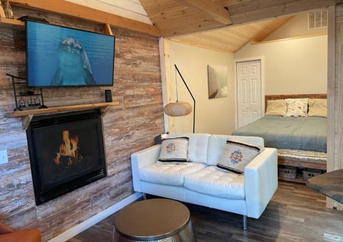 Arrowhead Villas House | Bugsy's Hideout