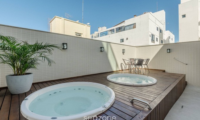 Parque da Areia Preta Apartment | Building With New Apartments 300m From the Beach - EEP