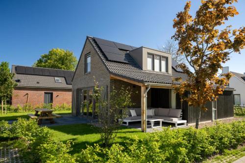 Sint Maarten House | Buiten aan zee by Droomvilla