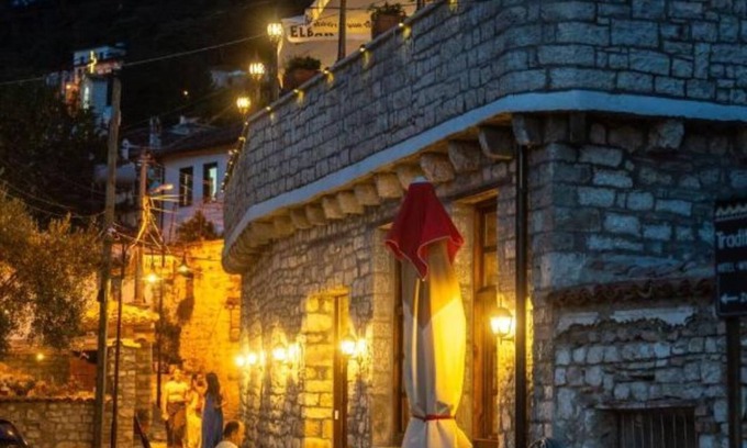 Berat Hotel | Bujtina Kapllani