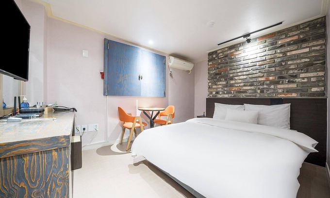 Daejo-dong Hotel | Bulgwang Tiffany