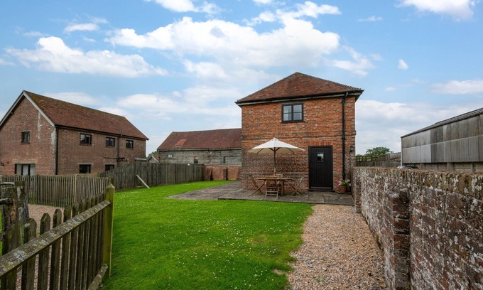 Cranbrook House | Bull Cottage - Two Bedroom House, Sleeps 4