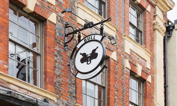 Burford Hotel | BULL
