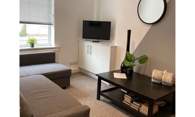 Selby House | Buller View, Selby (Quiet Location)
