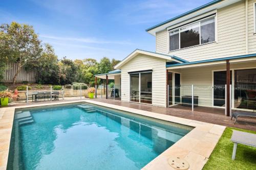 Torquay House | Bulli Pool Retreat