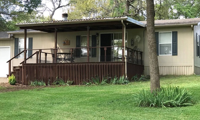 Kingston House | Buncombe Creek Retreat