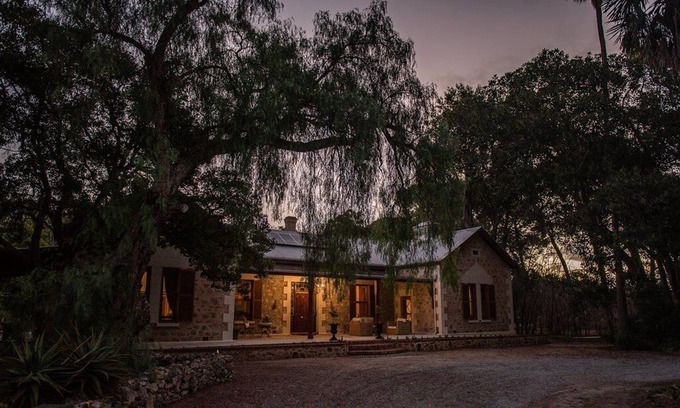 Yankalilla House | Bungala House - Historic mansion with pool on 5 acres, 5 bedrooms/4 bathrooms
