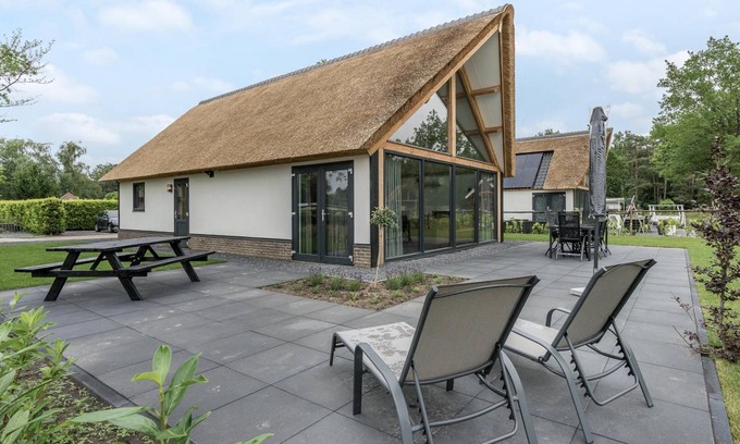 Baarle-Nassau House | Bungalow ∙ 3 bedrooms ∙ 6 guests