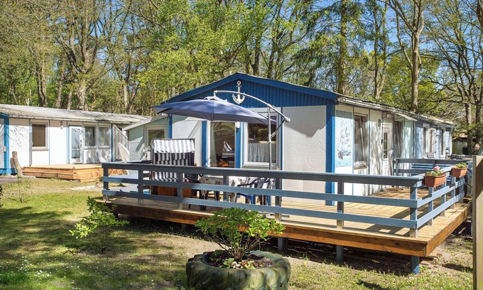Bakenberg House | Bungalow 'Bungalow Mary Ann, Bgl 25' with Private Terrace and Wi-Fi