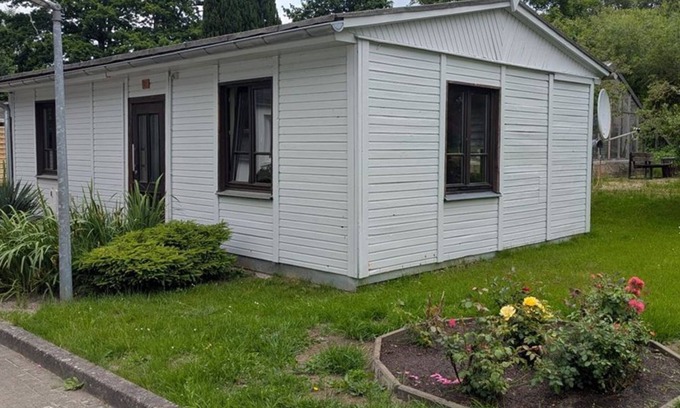 Neubrandenburg House | Bungalow House D - Schullandheim