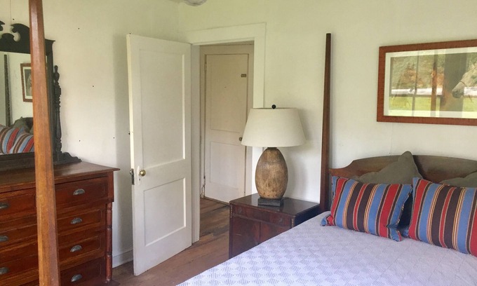 Lynn House | Bungalow located in downtown Tryon, N.C.