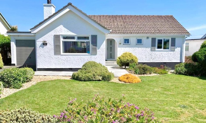 Tyn-y-Gongl House | Bungalow33 Benllech