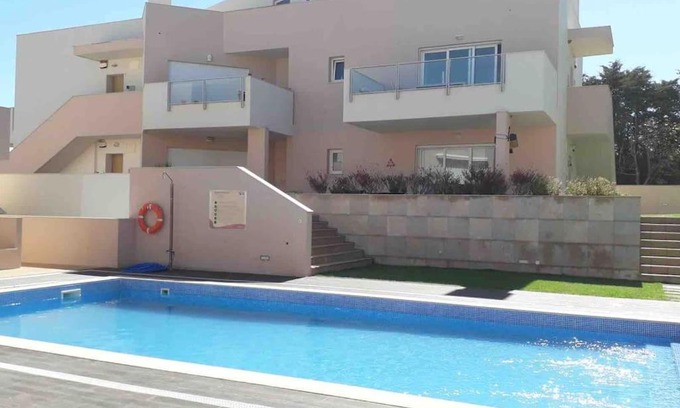 Burgau Apartment | Burgau 2floor appt in condominium w/shared pool