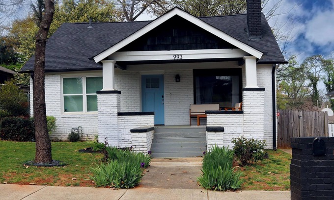 Sylvan Hills House | Burns Dr, Atlanta