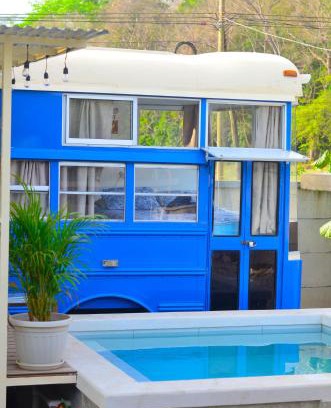Barco Quebrado Apartment | Bus hotel Playa Barrigona, entre Sàmara y Nosara
