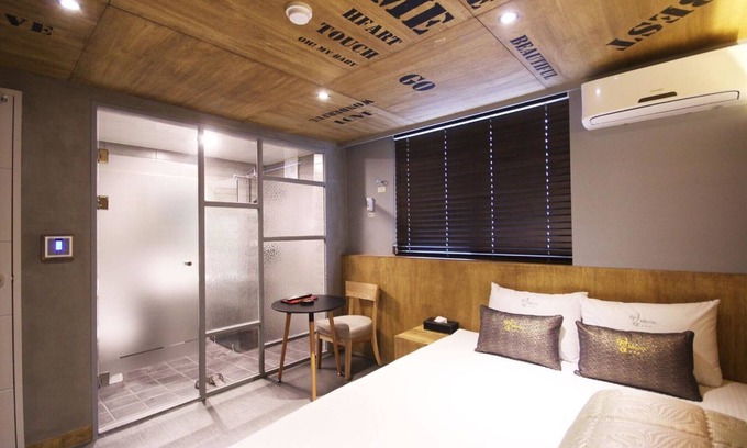 Buk-gu Hotel | Busan Deokcheon Some