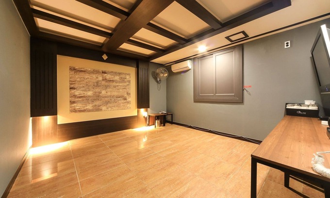 Dongnae District Hotel | Busan Sajik Olive