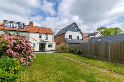 Southwold House | Buss Creek Cottage