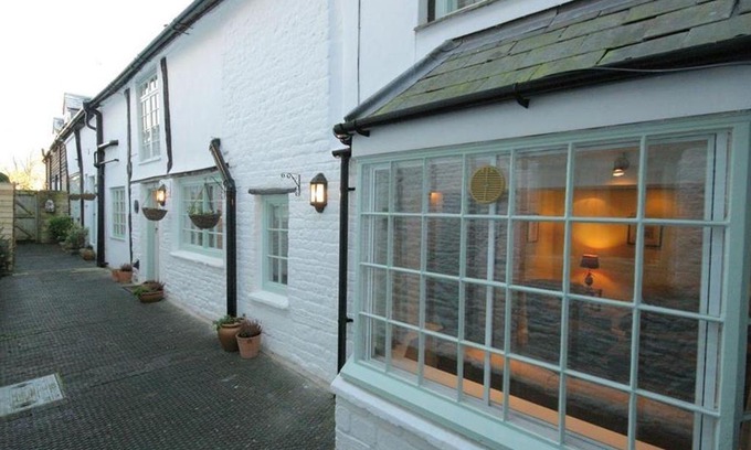 Burford House | Butlers Cottage