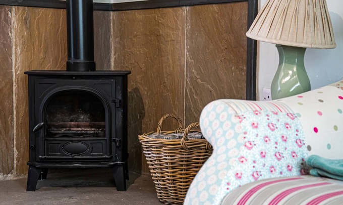 Bakewell Cottage | BUTTERCUP DOWN, pet friendly, character holiday cottage in Bakewell